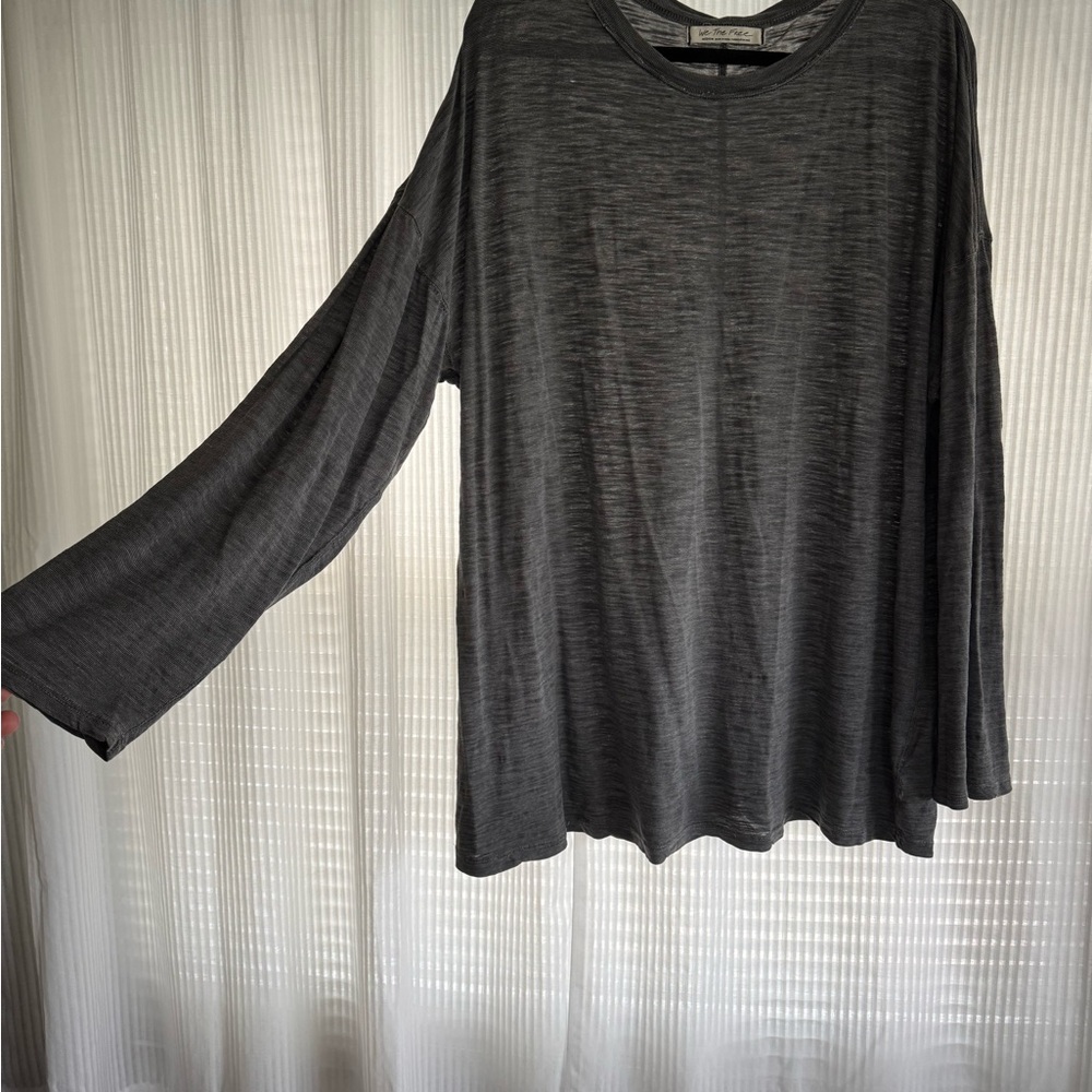 We The Free Gray Long Sleeve Top